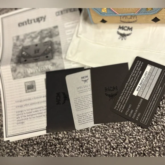 MCM Visetos Trifold Beige and blue Leather Wallet - Picture 4 of 14